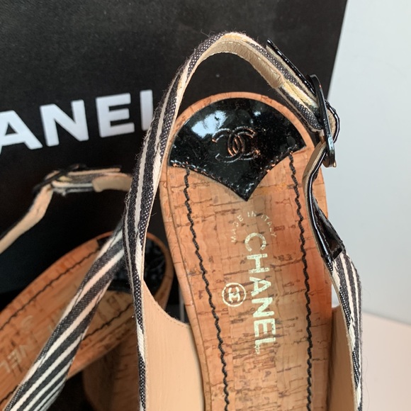 CHANEL Shoes Black White Striped Platform Cork Canvas Patent Slingback CC Heels - Picture 6 of 16